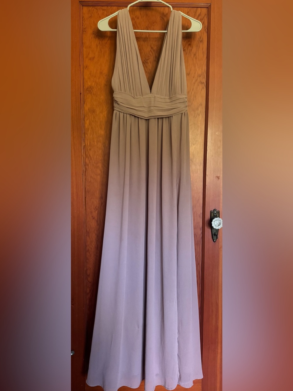Lulu's Taupe Pleated V‑Neck Maxi Skirt